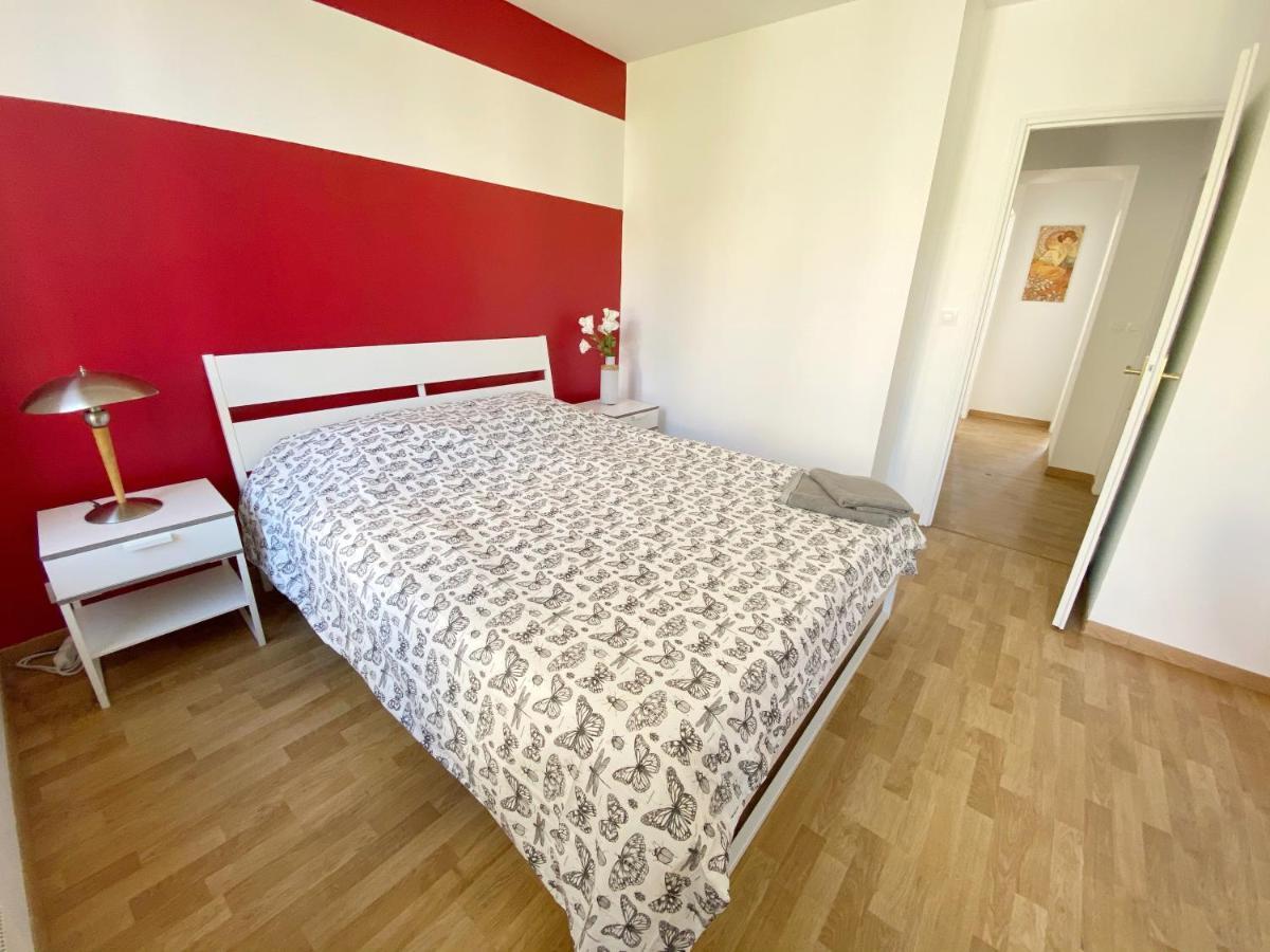 22 Chic & Cosy Grand Appart 92M2 Parking Gratuit Hypercentre Netflix Сент Етиен Екстериор снимка