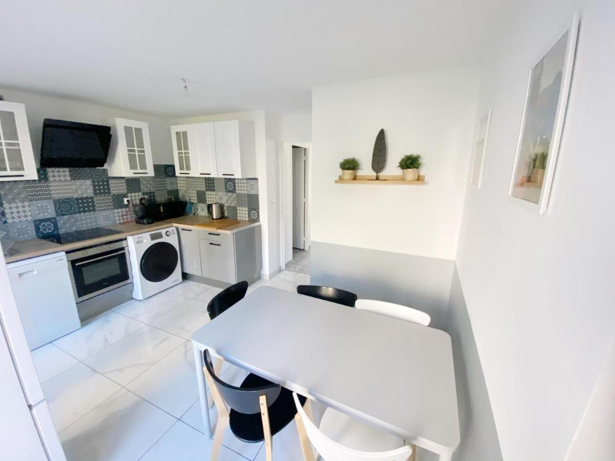 22 Chic & Cosy Grand Appart 92M2 Parking Gratuit Hypercentre Netflix Сент Етиен Екстериор снимка