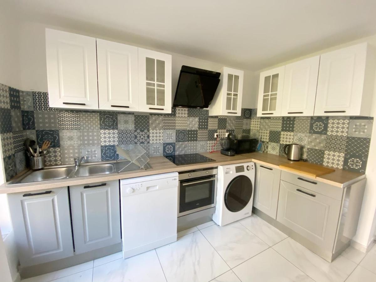 22 Chic & Cosy Grand Appart 92M2 Parking Gratuit Hypercentre Netflix Сент Етиен Екстериор снимка